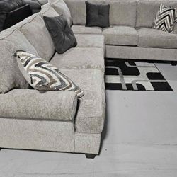 Claremont 2pc Sectional , Furniture Couch Livingroom Sofa