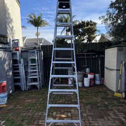 Werner 10ft step ladder Aluminum  300 lbs type 1A