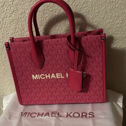 Authentic. MK  Purse