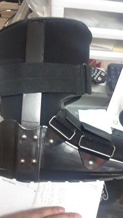 Footwear for healing foot