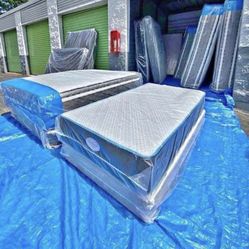 MEMORY FOAM & PILLOWTOP MATTRESSES AVAILABLE FOR THE BEST PRICES 