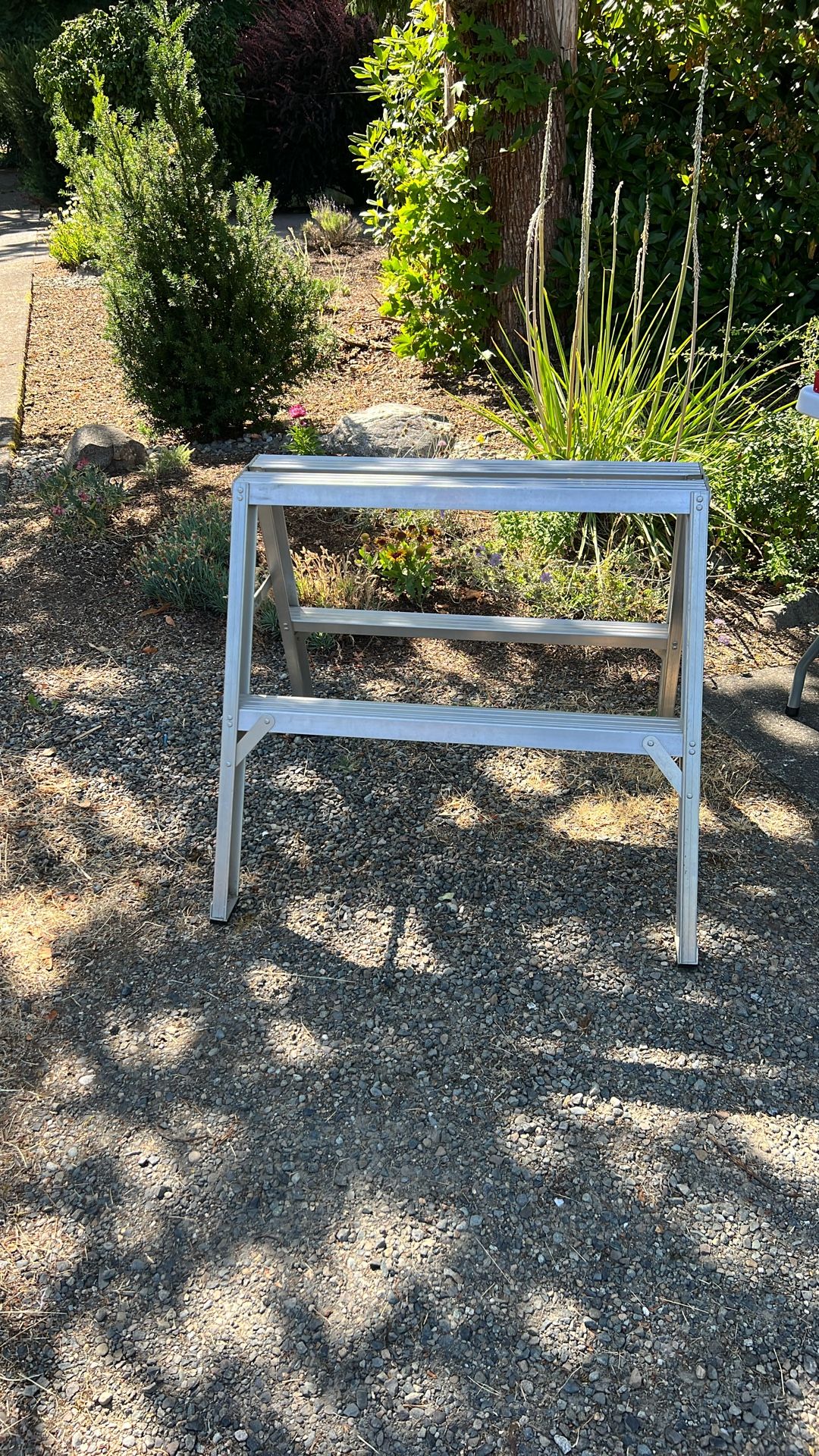 Aluminum Folding Bench
