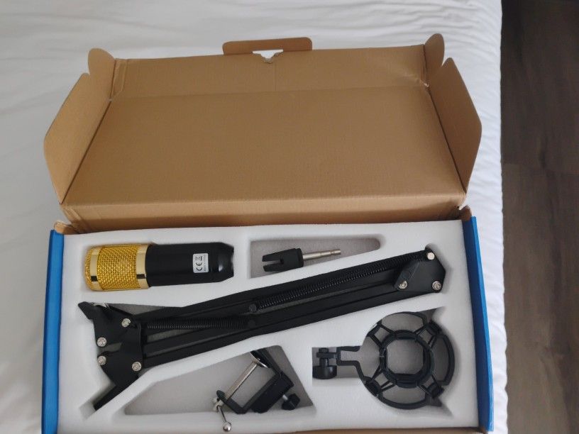 set of Condenser microphone and accesories
