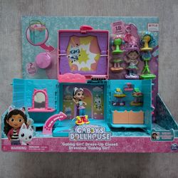 3 Gabby's Dollhouse Toys