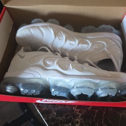 Nike Vapor Max Plus
