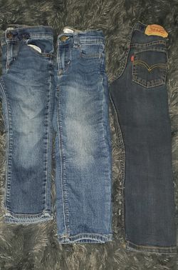3 pair of boy jeans size 4T
