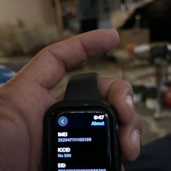 Apple Watch 2nd Gen With Otter Box Cover And Screen Protector 
