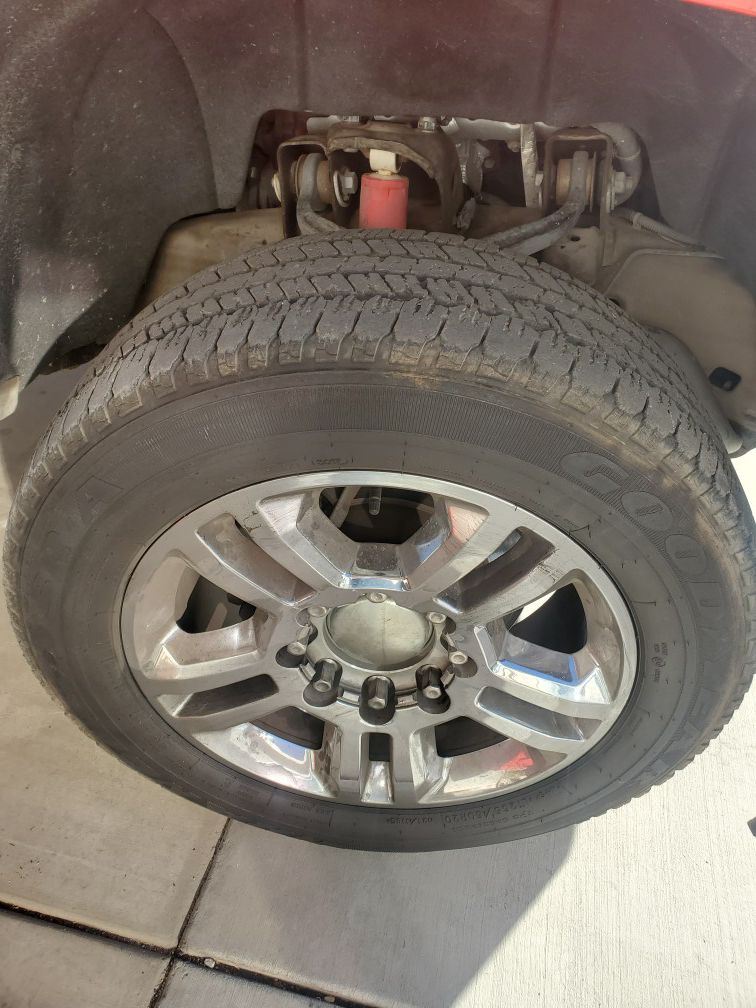 Chevy 2014 to 2018 rims and tires