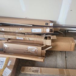 30-40 Blinds + Curtain Rods