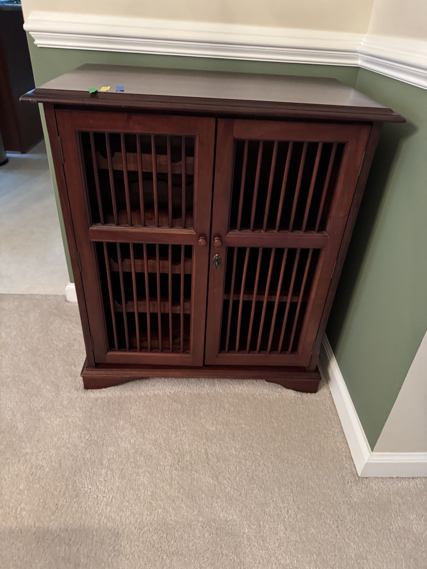 Wood Wine/bar Cabinet