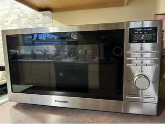 1.3 cu ft Panasonic Microwave