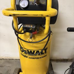 DeWalt Electric Air Compressor 15 Gallons