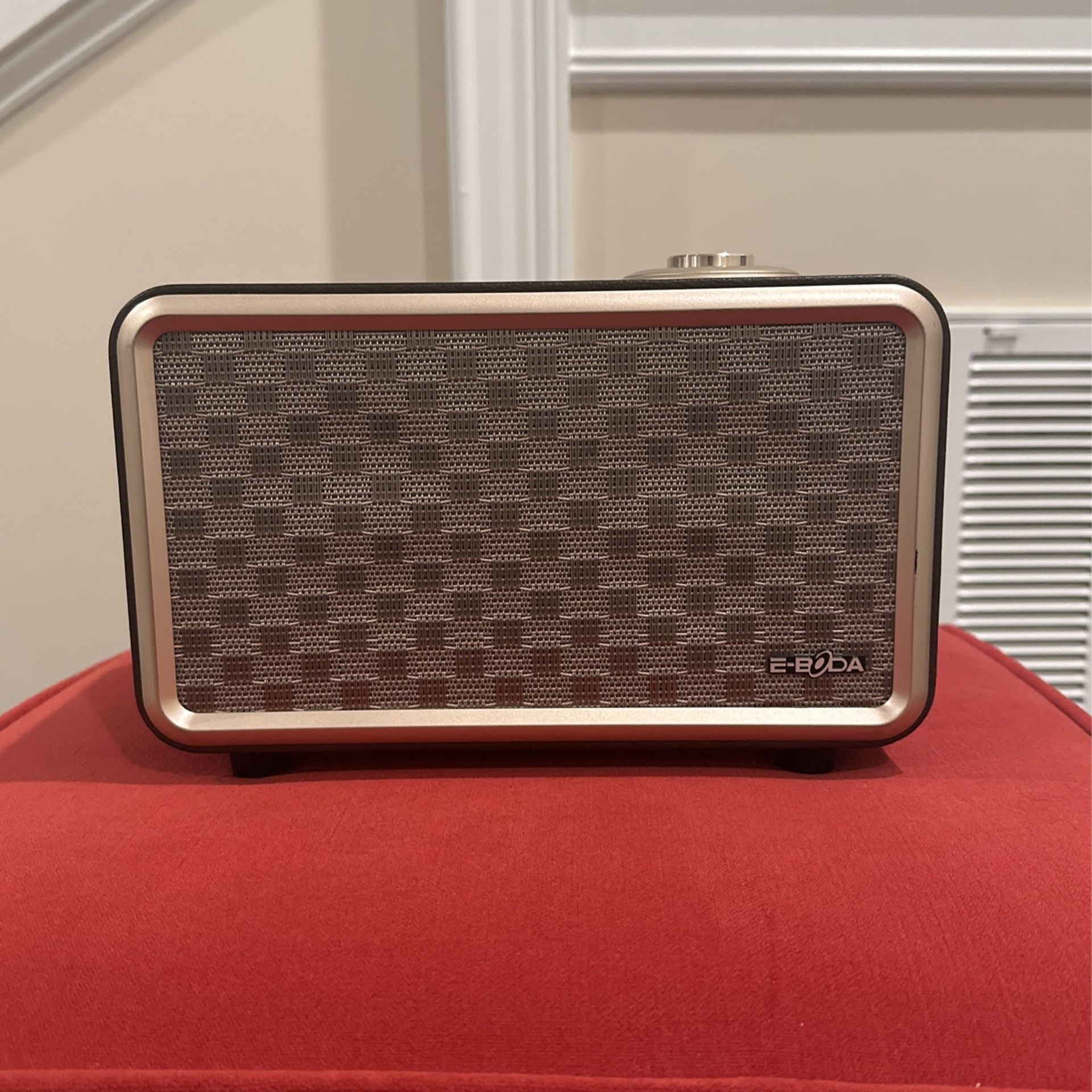 Retro Bluetooth Speaker