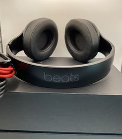 How To Replace The Ear Pads On Beats Studio Wireless Headphones — Joe's ...