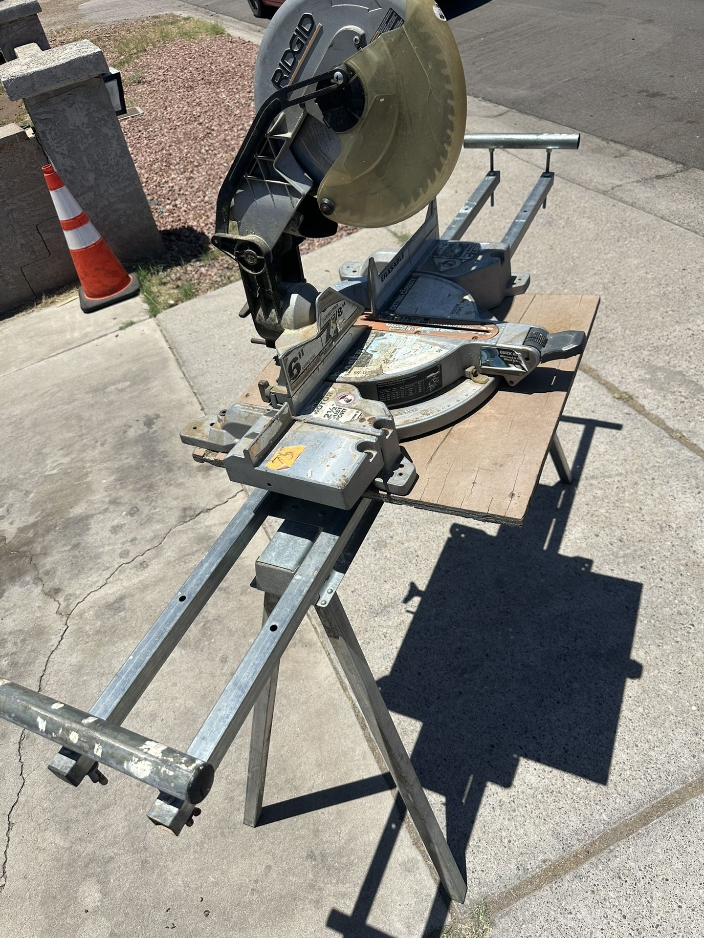RIDGID Dual Bevel Sliding Miter Saw