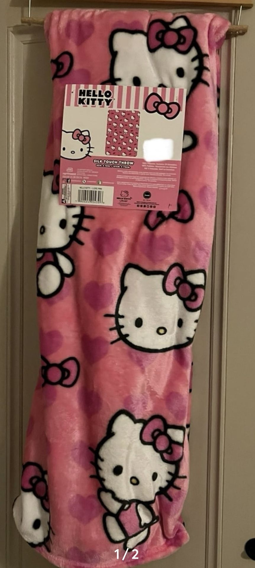 HELLO KITTY BLANKET