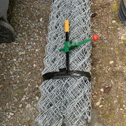 Chain Link Fence 48” X 24’ & Stretcher