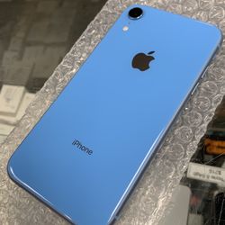 iPhone XR 128gb AT&T , Cricket H2O And Net 10