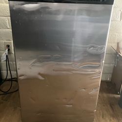 Mini fridge Magic chef grey color