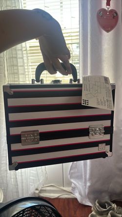 makeup case