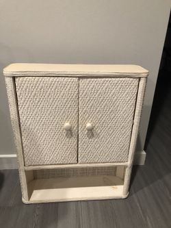 cabinet for the bathroom, size 20x24