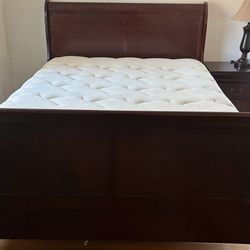 Bed room set queen size