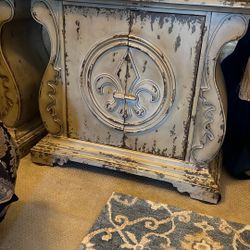 Shabby Chic Distressed Cabinet 