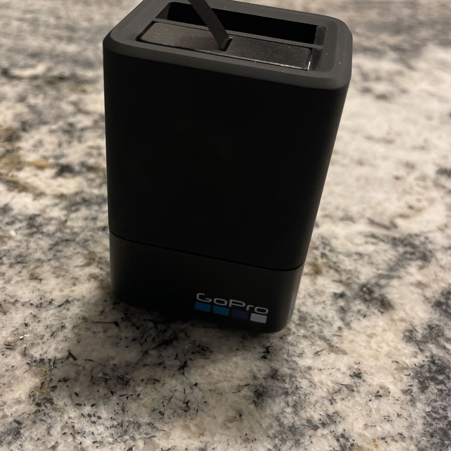 GoPro Hero 8 Dual Battery Charger + 1 Battery