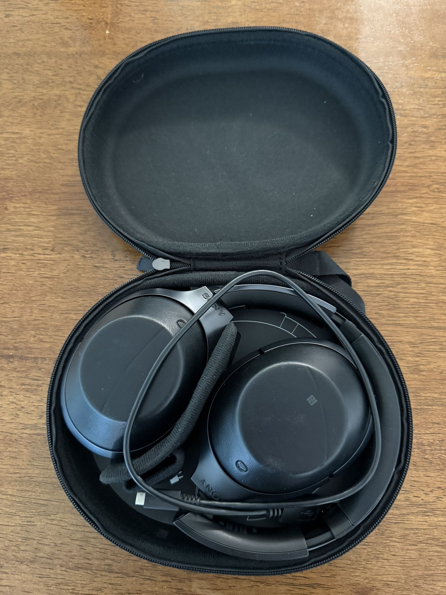 Sony MDR-1000X Noise Cancelling, Bluetooth Headphone, Black