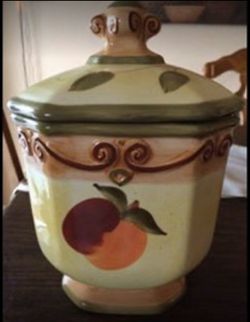 Ceramic Storage / Cookie Jar