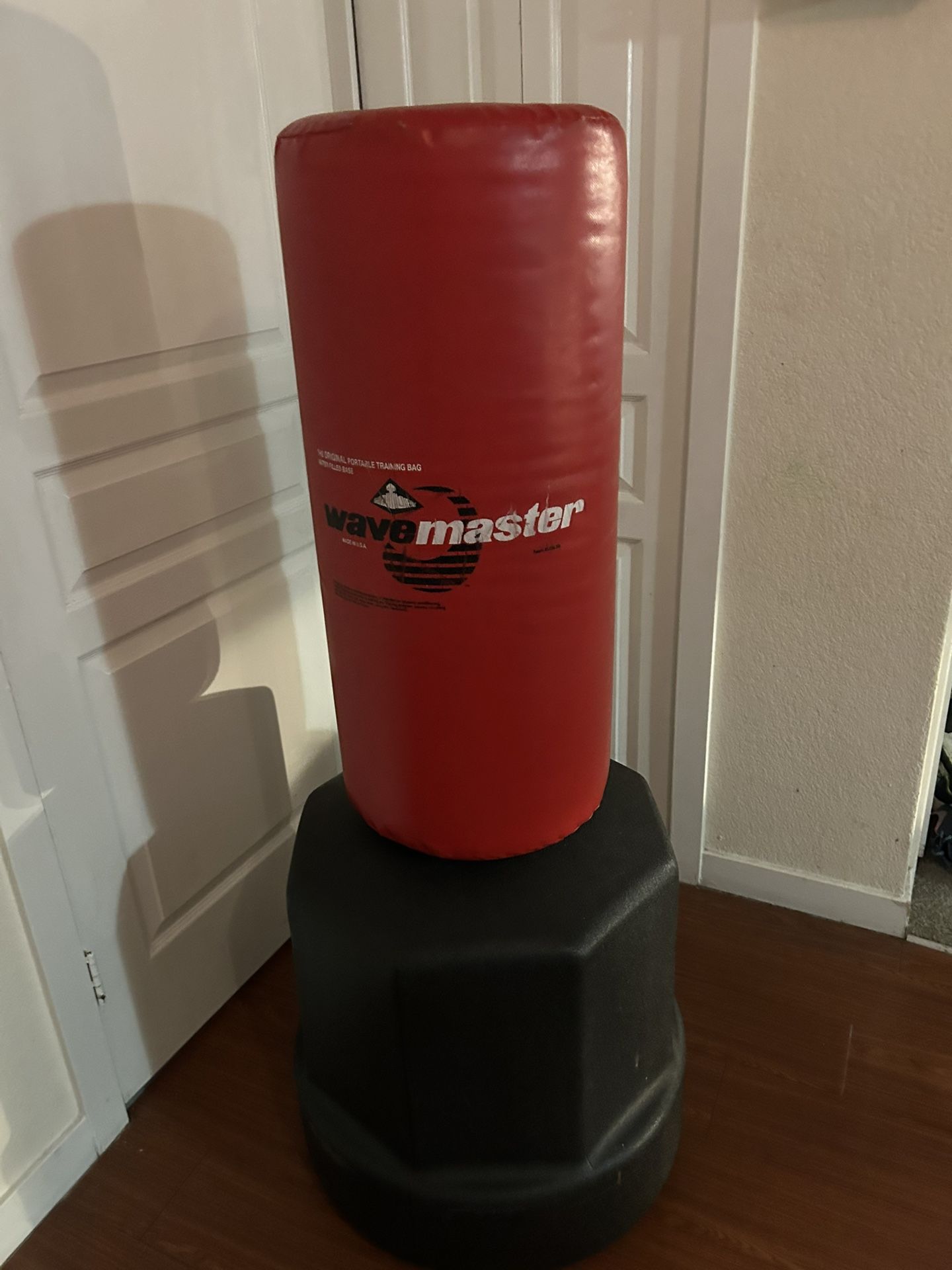 Everlast Free Standing Punching Bag