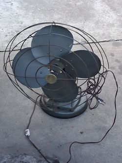 Vintage cast iron 1940s to 1950s fan