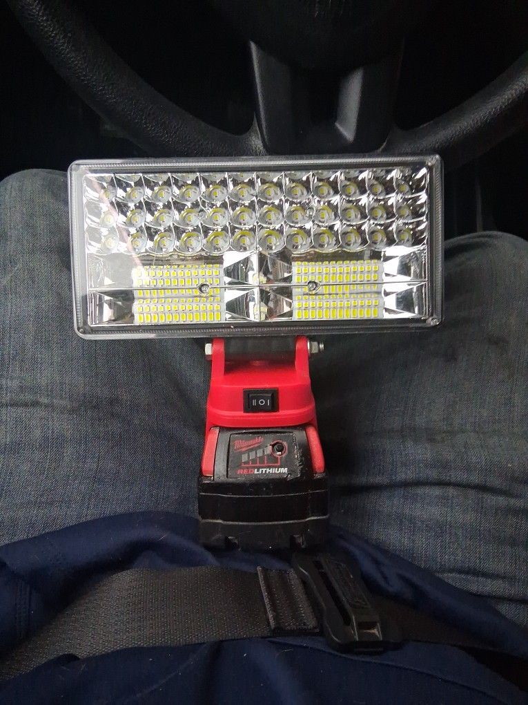 Milwaukee Cordless Work Light