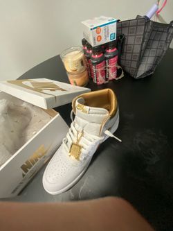 Nike WMNS Air Jordan 1 Retro High OG