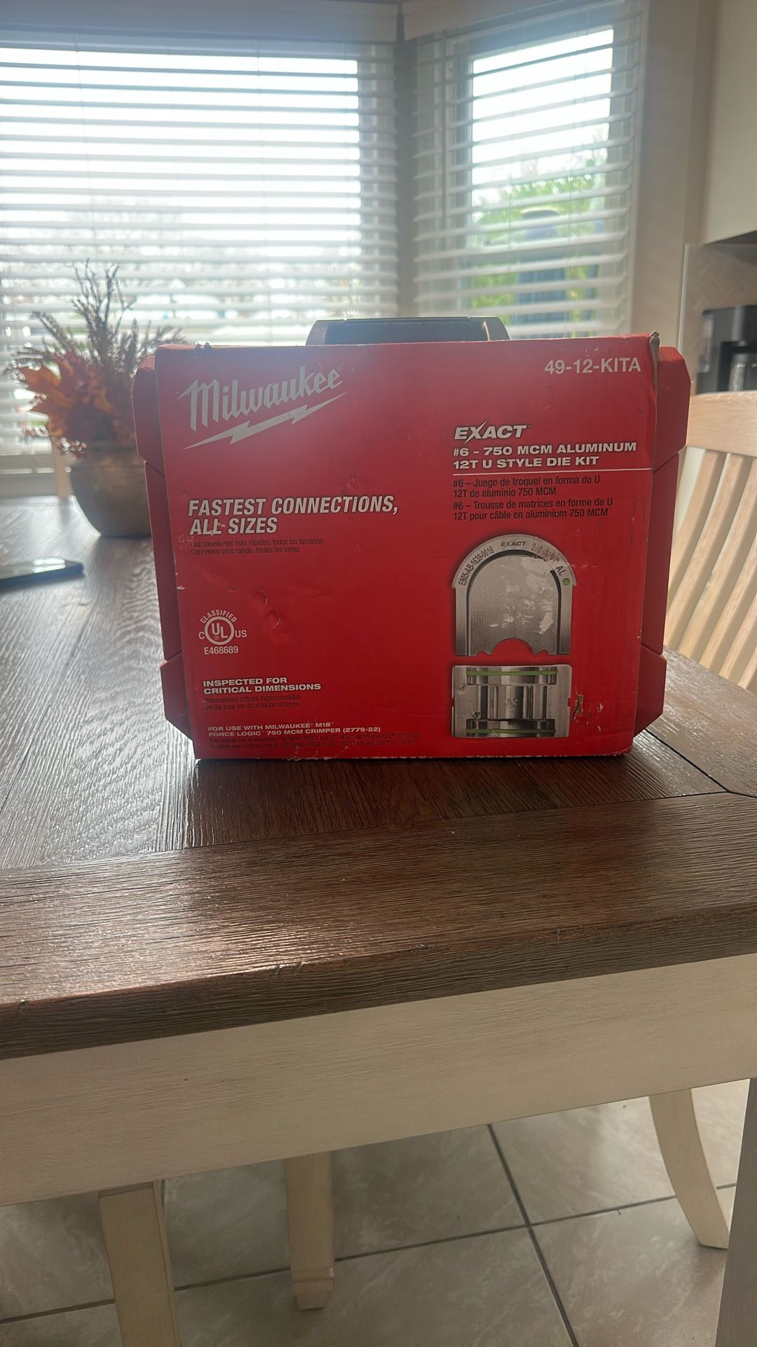 Milwaukee EXACT #6 - 750 MCM Aluminum 12T U-Style Die Kit.