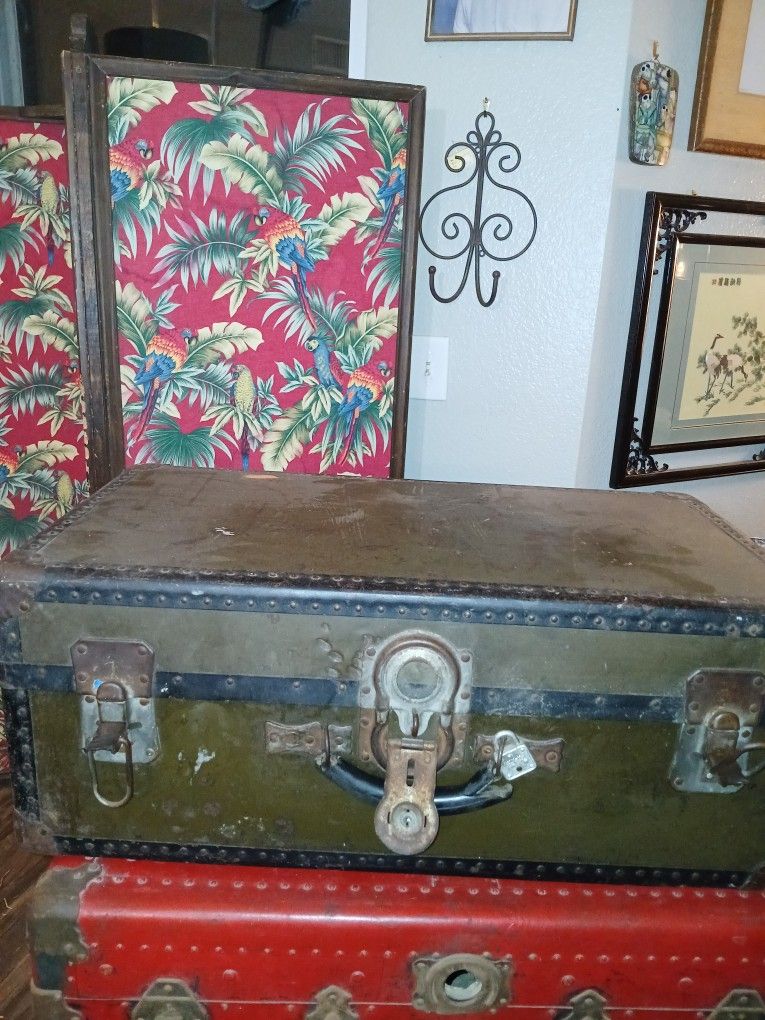 Antique Shwayder Bros Trunk Denver Detroit