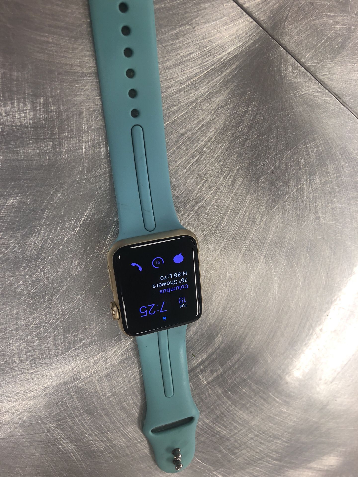 Apple Watch series 2, comes with charger