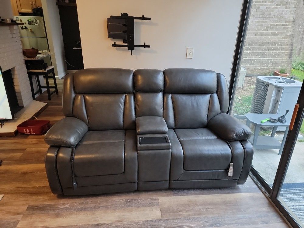 Automatic Reclining Love Seat