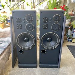 Big 41” tall loud speakers with 12” woofers.