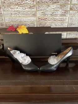 Black Pumps Size 9