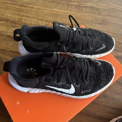 Nike Women Size 9