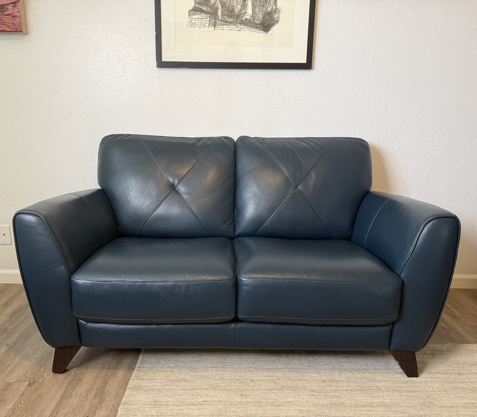 Myia Blue Leather Loveseat – Like New! 💙