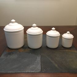 Mikasa Italian countryside 4 piece canister set
