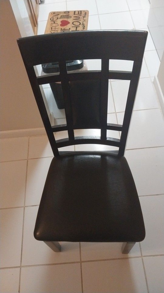 4 Wooden Kitchen Chairs