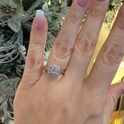 10K Gold Natural Diamonds Engagement Wedding Ring