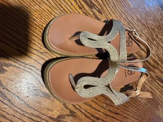 Women’s sandals