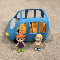 Cocomelon Family Fun Car With Two Figures