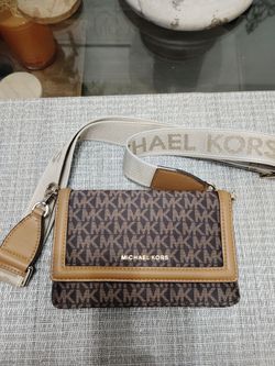 Michael kors purse