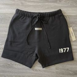 Essentials Fear of God FOG Shorts '1977' Size Medium NWT