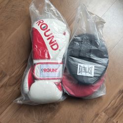 Boxing Gloves And Mitts